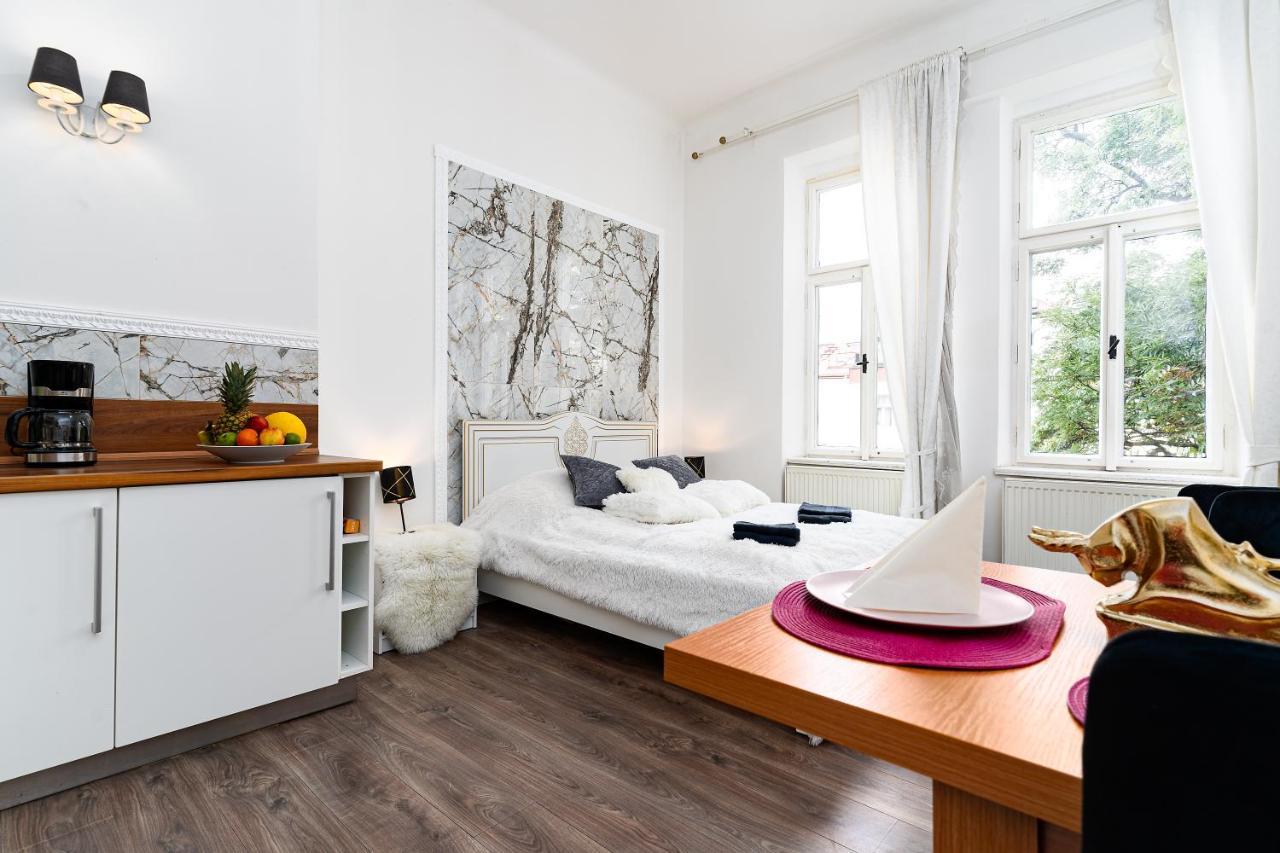 Emperors Elegance Suite Prague Ngoại thất bức ảnh